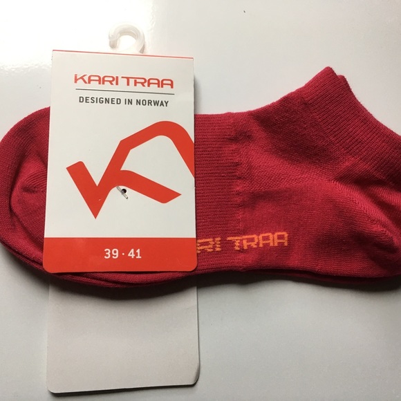Kari Traa of Norway, red women’s socks US 9-10 - Picture 3 of 7